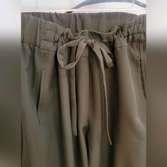 ✨️ 5 For $25✨️ Green joggers - Picture 5 of 5